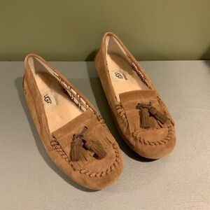 UGG Chestnut Suede Tassel Moccasin Flats size 8